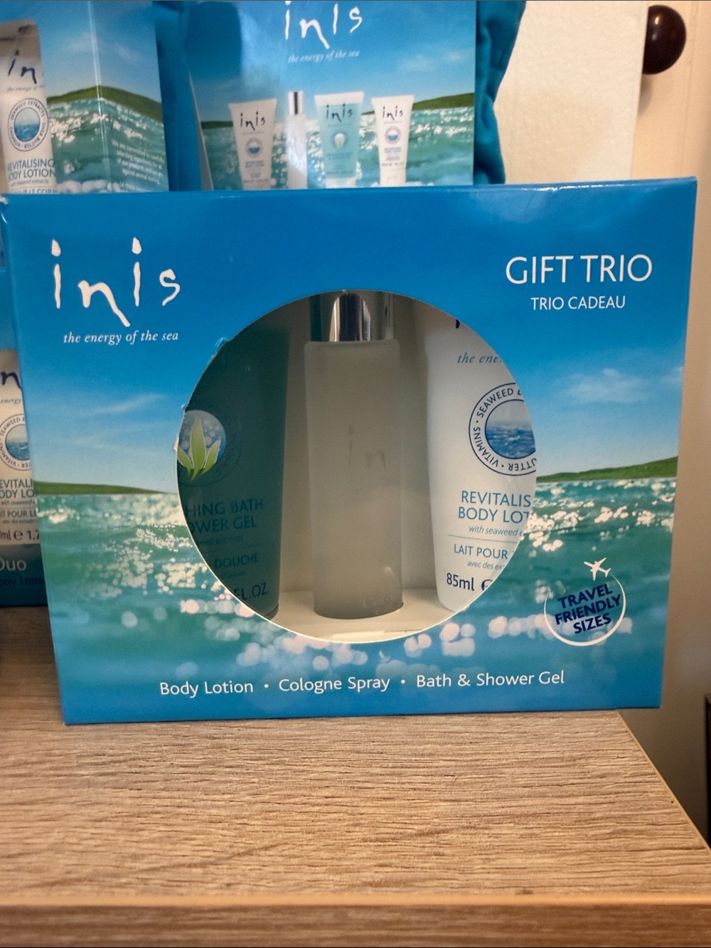 Inis Revitalising Gift Trio - Blue Bath & Body Set